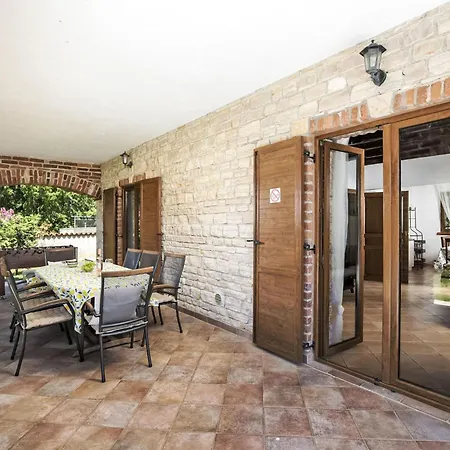 Orlene By Interhome فيلة Butkovići
